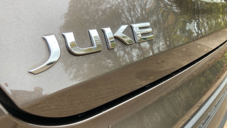 Nissan Juke 1.0 DiG-T 114 N-Connecta 5dr DCT Petrol Hatchback